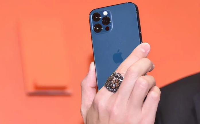 河间苹果手机维修分享iPhone12系列重启方法教程 